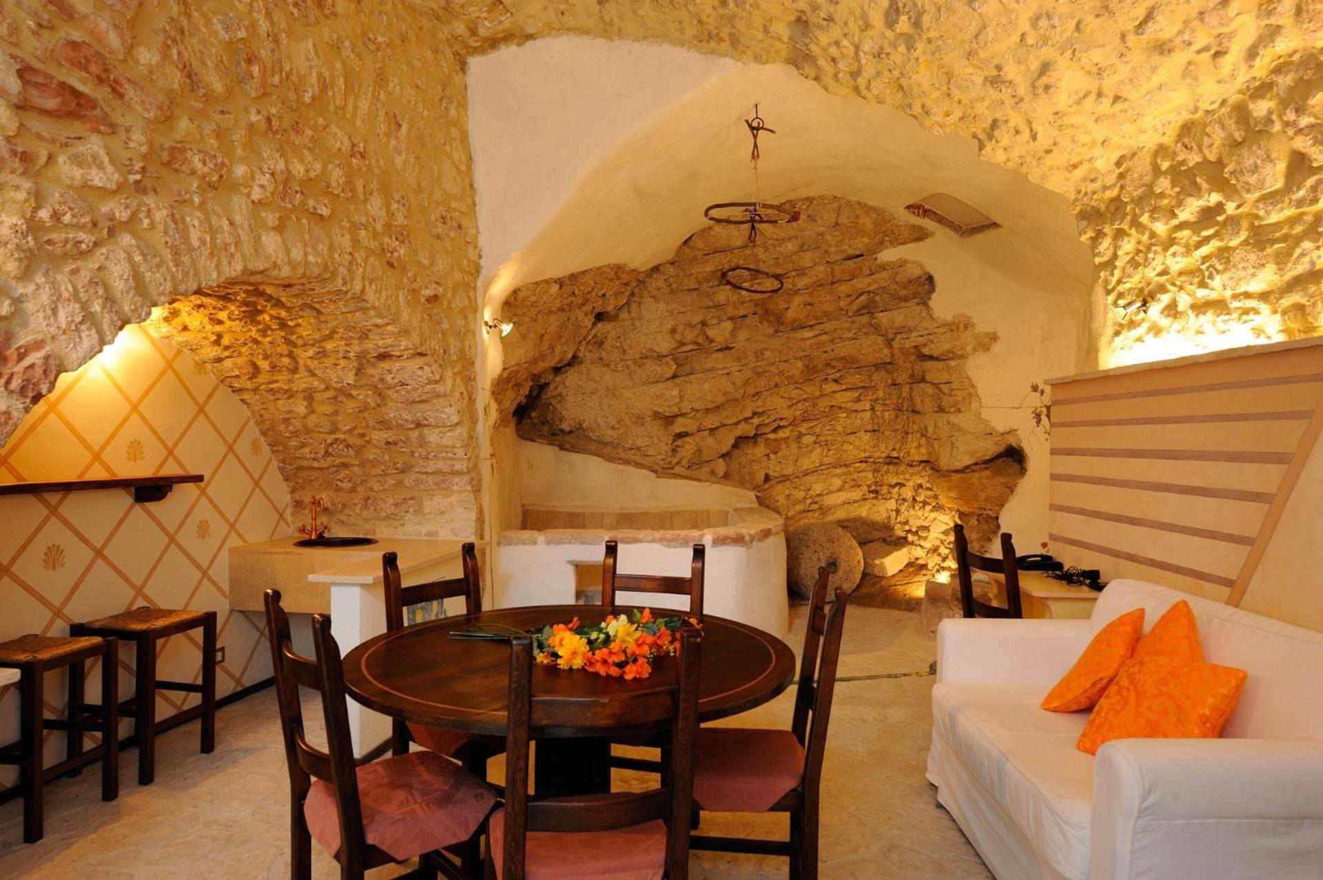 Torre Del Nera Diffuso & Hotel